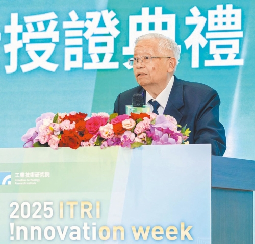 台积电前资深副总经理罗唯仁。