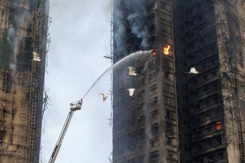 宏福苑五级火，至清晨开始受控。