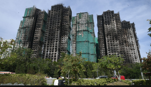 大埔宏福苑五级大火焚烧逾43小时。