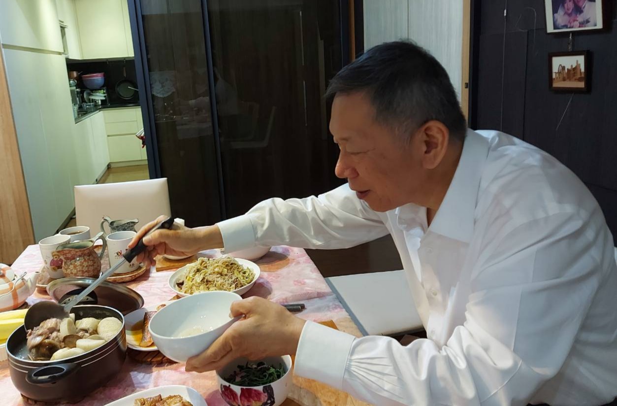 柯文哲。 柯文哲。