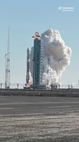 朱雀三号首飞成功入轨