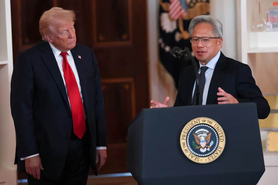 特朗普、黄仁勋 特朗普、黄仁勋