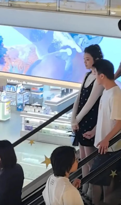 ScreenShot_2025-12-11_103221_867 ScreenShot_2025-12-11_103221_867