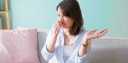 常闻臭屁味竟防失智？研究揭或降阿兹海默症风险，改善记忆力/运动功能