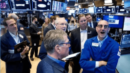 全球市场 | 纳指、标普500指数本周下跌，现货黄金累涨2.49%