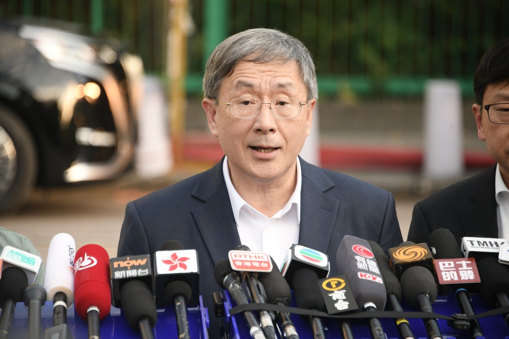 政府司副司长卓永兴。 政府司副司长卓永兴。