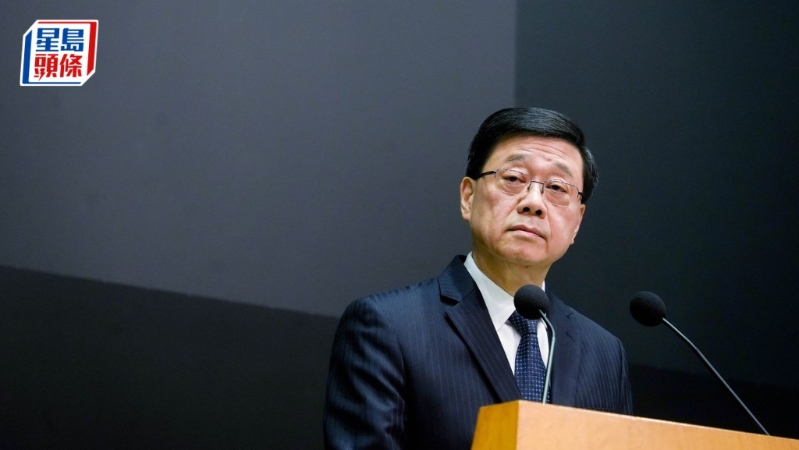 行政长官李家超今日(13日)对商务及经济发展局前局长苏锦樑辞世表示哀悼。 行政长官李家超今日(13日)对商务及经济发展局前局长苏锦樑辞世表示哀悼。