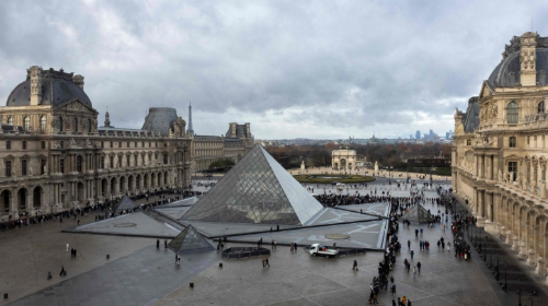 罗浮宫工会周一开始轮流罢工