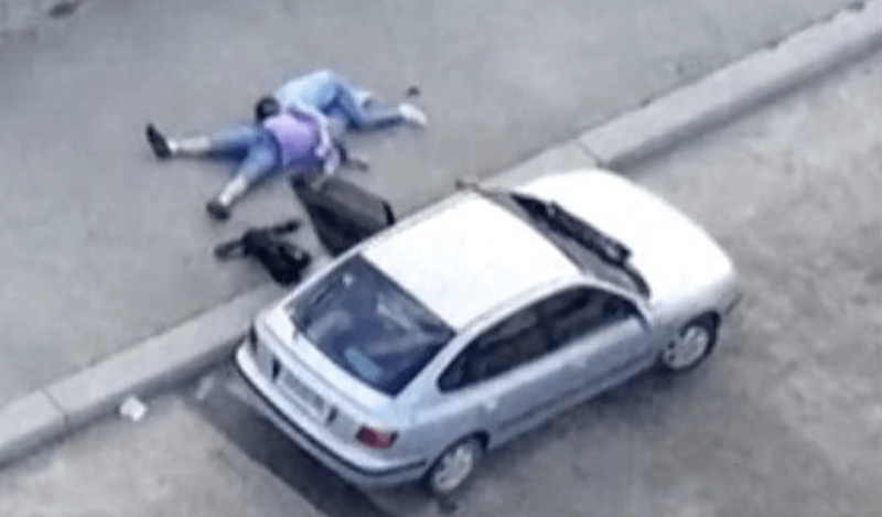 最终鲍里斯夫妇被近距离射杀，相拥而亡