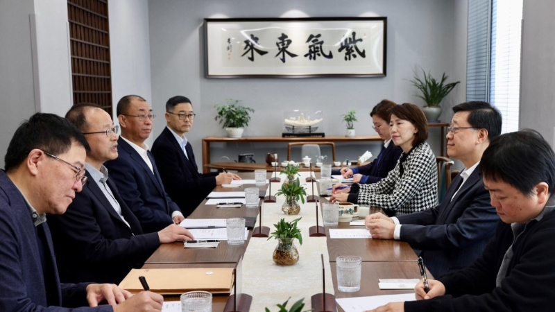 李家超晤北大书记