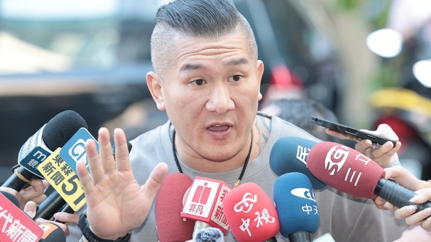 馆长抖音开商业号,两度被断播解释背后主因