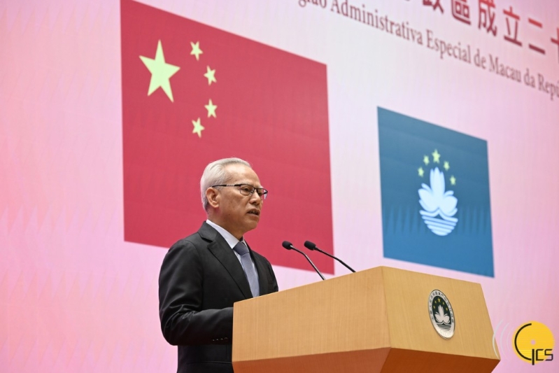 澳门行政长官岑浩辉在特区成立26周年庆祝酒会上致辞。