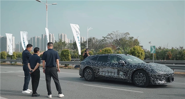 华为广汽联手打造 “启境”第一车预热：豪华猎装 号称“三个百万”