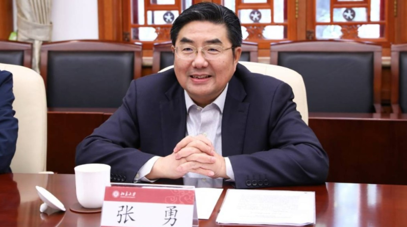 国务院任命张勇为香港中联办副主任