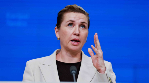 丹麦首相敦促特朗普停止威胁吞并格陵兰言论。路透社