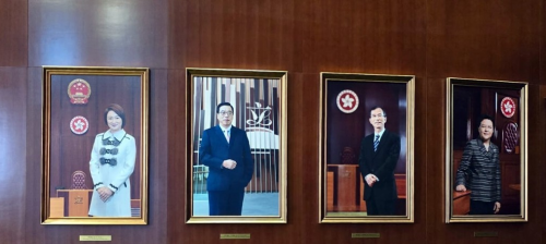 李慧琼画像登陆立法会“绿地毯 李慧琼画像登陆立法会“绿地毯