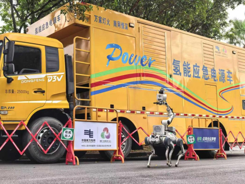 南方电网2025年全社会用电量首破1.7万亿度1