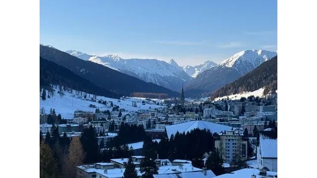 达沃斯小镇（记者陈玺宇摄）