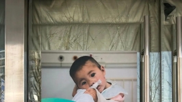 嫣然天使儿童医院暂时关闭现场捐款通道，仍有不少热心市民前来准备捐款