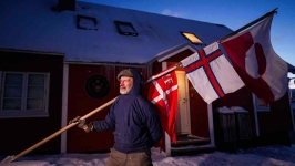 格陵兰每人发100万美元？英媒曝“特朗普正在考虑加码”