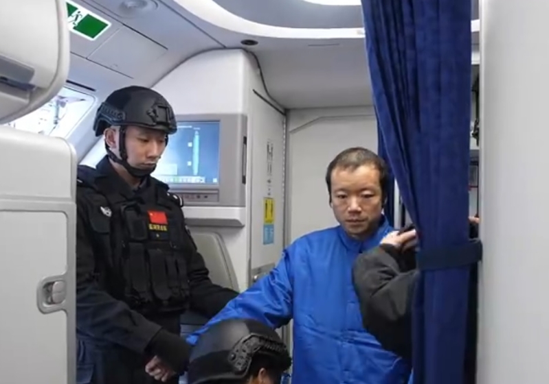 柬埔寨外交部发声明，指陈志违法取得该国国籍，决定将他遣返中国。