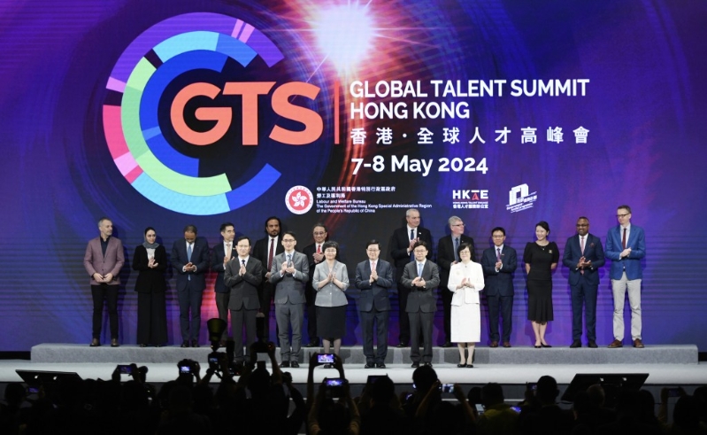 人才办总监陈海劲表示，去年第一届全球人才高峰会反应正面。