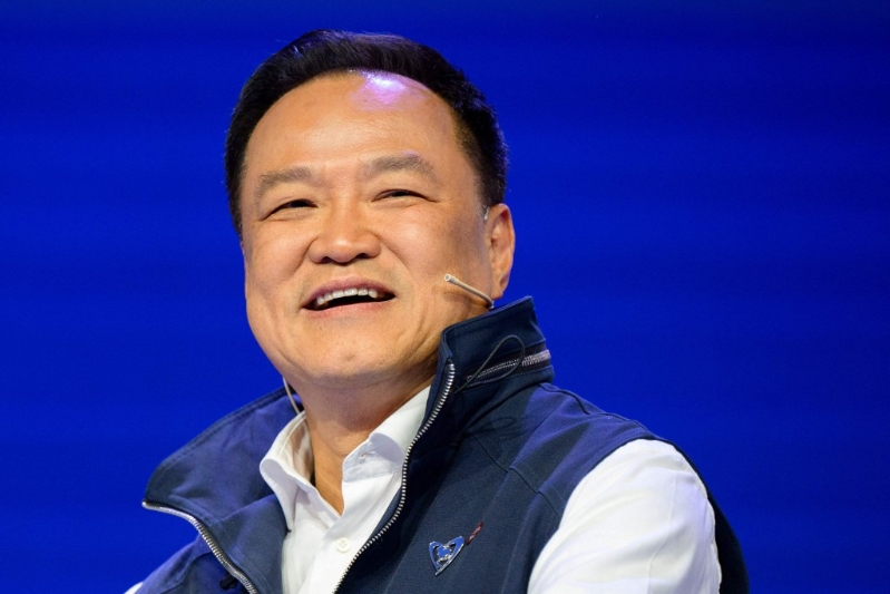 现年59岁的现任总理阿努廷被视为务实派政治人物。