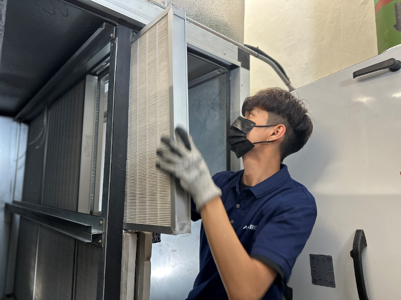 东亚银行积极迈向低碳转型2 东亚银行积极迈向低碳转型2