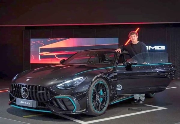 F1车手安东内利开AMG GT63出事故：夜间超速157%连撞三次护栏