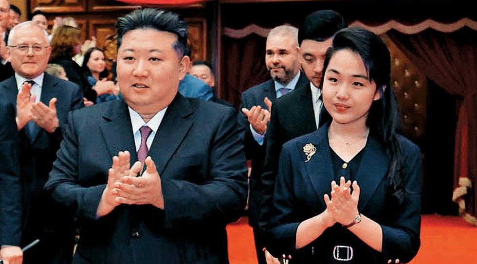 韩情报指金正恩内定女儿金主爱为接班人 韩情报指金正恩内定女儿金主爱为接班人