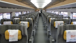 女子花998在第三方平台购买火车票被骗，上车后发现只能坐4站