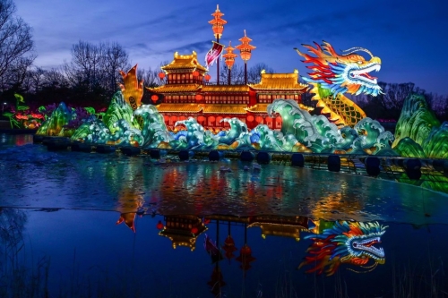 圆明园的春节灯会暂停