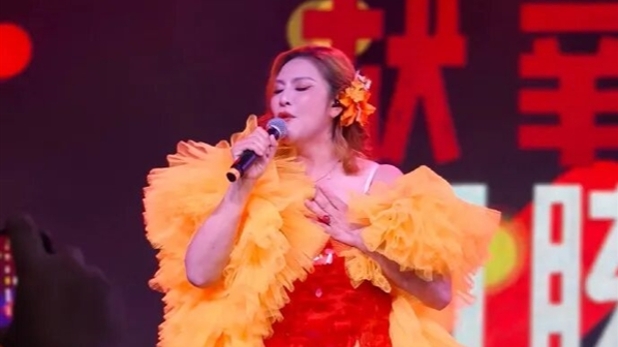 劣迹艺人那艺娜被曝在国外开设账号，其国内部分账号已被封禁