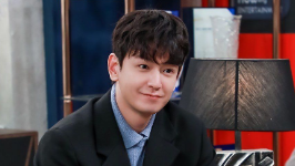曾演多部大热剧男星于物流中心打工引热议，公司证实“为维持生计”