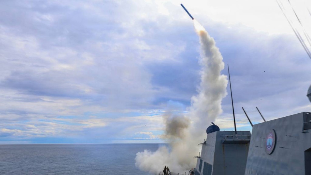 战争部正拟定高达500亿美元的追加预算申请。 战争部正拟定高达500亿美元的追加预算申请。