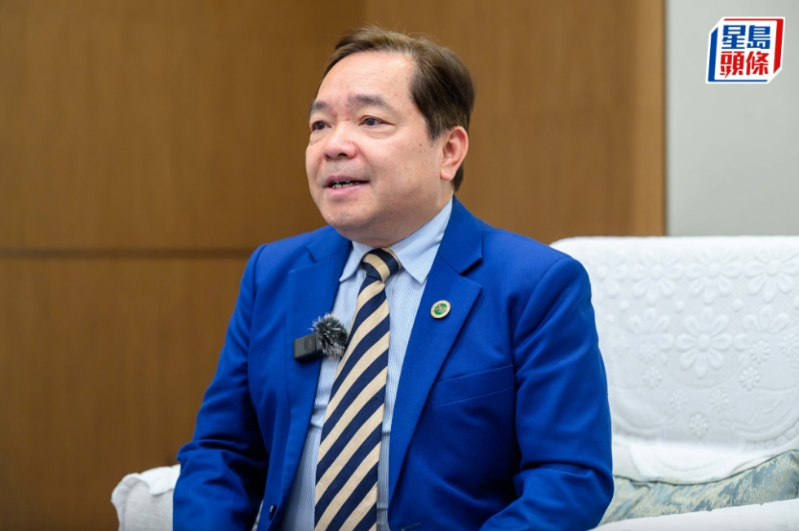 恒生大学今日（5日）宣布，委任现任常务暨学术及研究副校长莫家豪教授为下任校长。