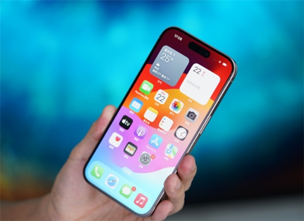 王腾回应手机进入全面涨价时代：建议暂停发新机 做好维护留住老用户