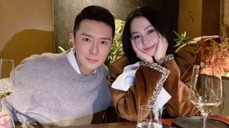 迪丽热巴滞留迪拜回国后首露面，晒与友人聚餐照