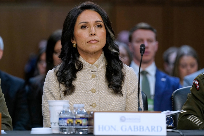 加巴德说，伊朗政权“依然完整但遭严重削弱”。