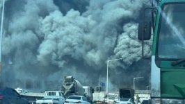 韩国大田汽车零件厂冲天火酿50伤，当局发全国动员令增援