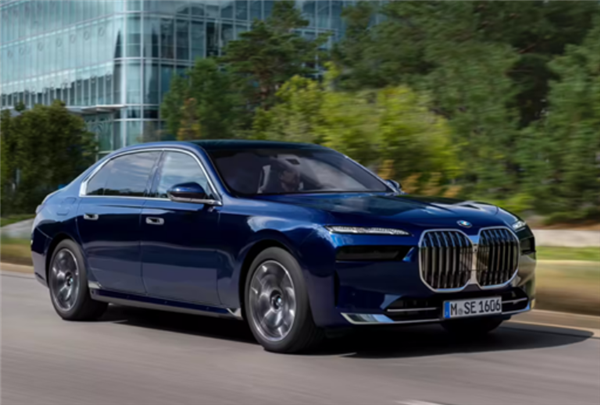 覆盖5系7系！宝马在华召回近18万辆汽车：极端情况下存起火风险