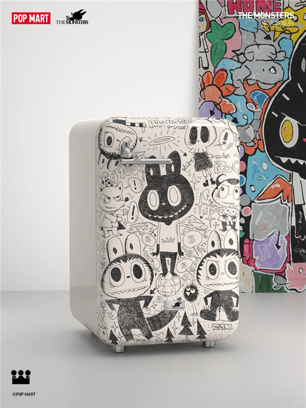 盲盒巨头泡泡玛特进军家电行业！首款LABUBU小冰箱亮相