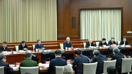 二十届首都规划建设委员会第七次全体会议在京召开，蔡奇出席并讲话