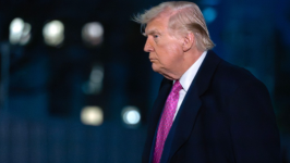 伊朗局势｜特朗普称伊朗请求停火，开放霍尔木兹海峡才考虑