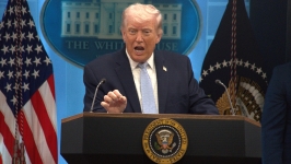 特朗普扬言“摧毁文明”，教宗痛批：完全无法接受，白宫称仅为谈判策略