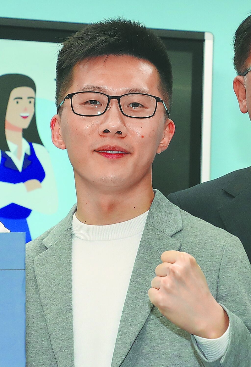 国民党前发言人萧敬严。