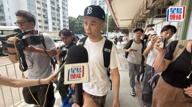 宏福苑执拾 | 居民看照片早已预料全屋损毁，上楼后仍百般滋味：心情复杂