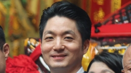 最新民调震撼曝光，蒋万安“超车”卢秀燕暂居2028蓝白合最强共主