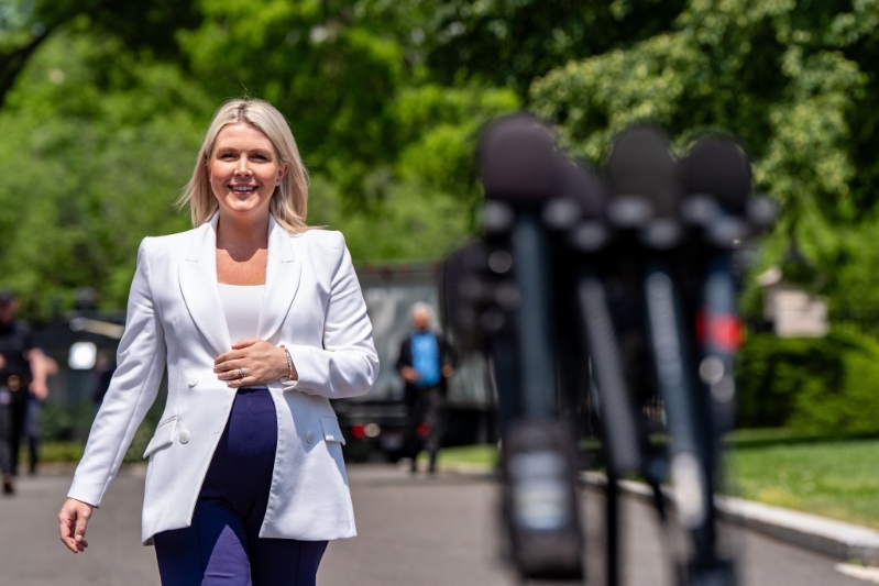 莱维特透露这胎怀女婴。