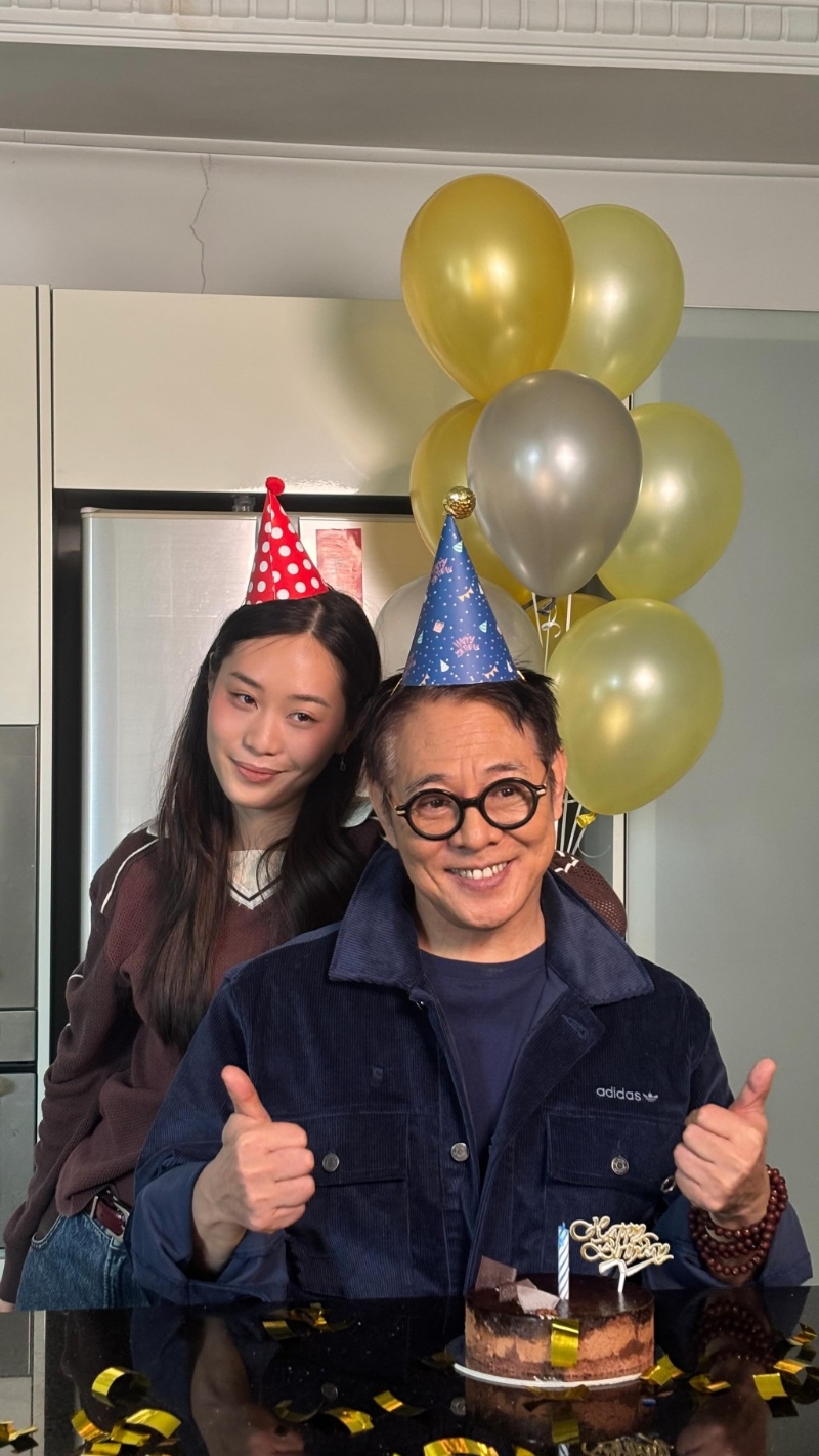 李连杰对女儿安排表现赞扬。